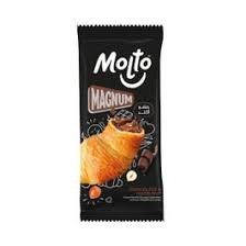 Molto Magnum Croissant with Chocolate and Hazelnut